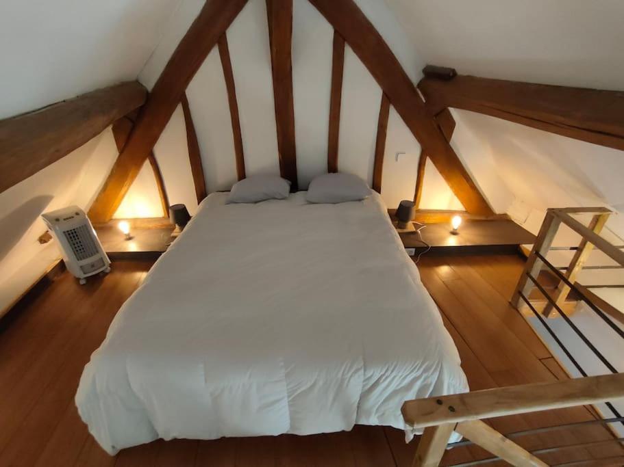 Vila Le Ptit Loft Brechamps Exteriér fotografie